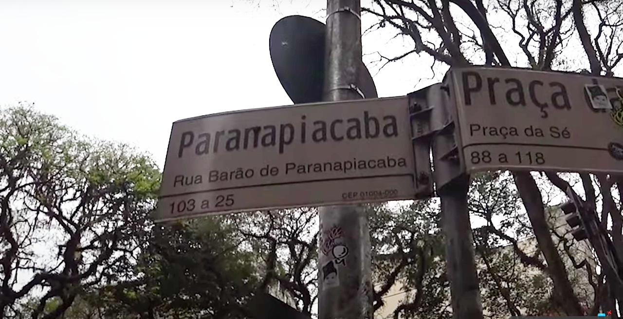 Rua Barão de Paranapiacaba, a Rua do Ouro em São Paulo