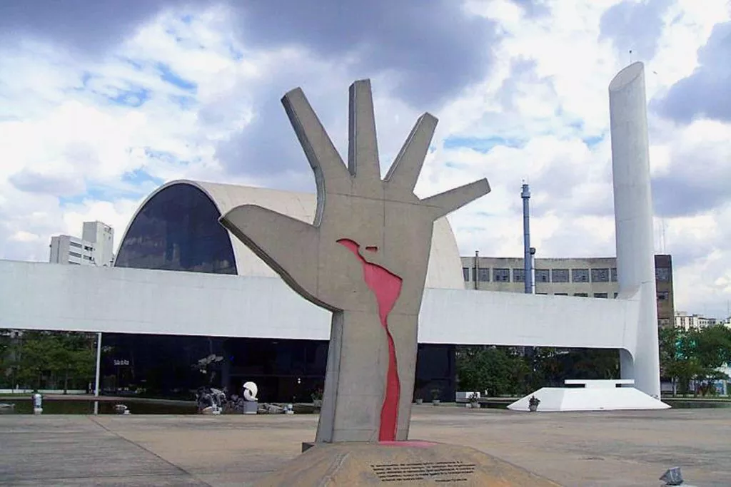 memorial da america latina tiago lopes