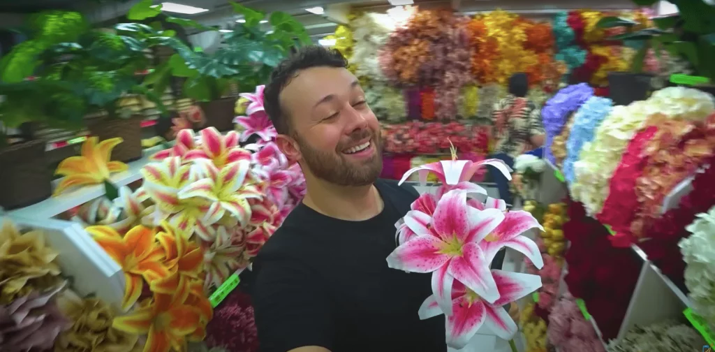 tiago lopes rua das flores artificiais sp