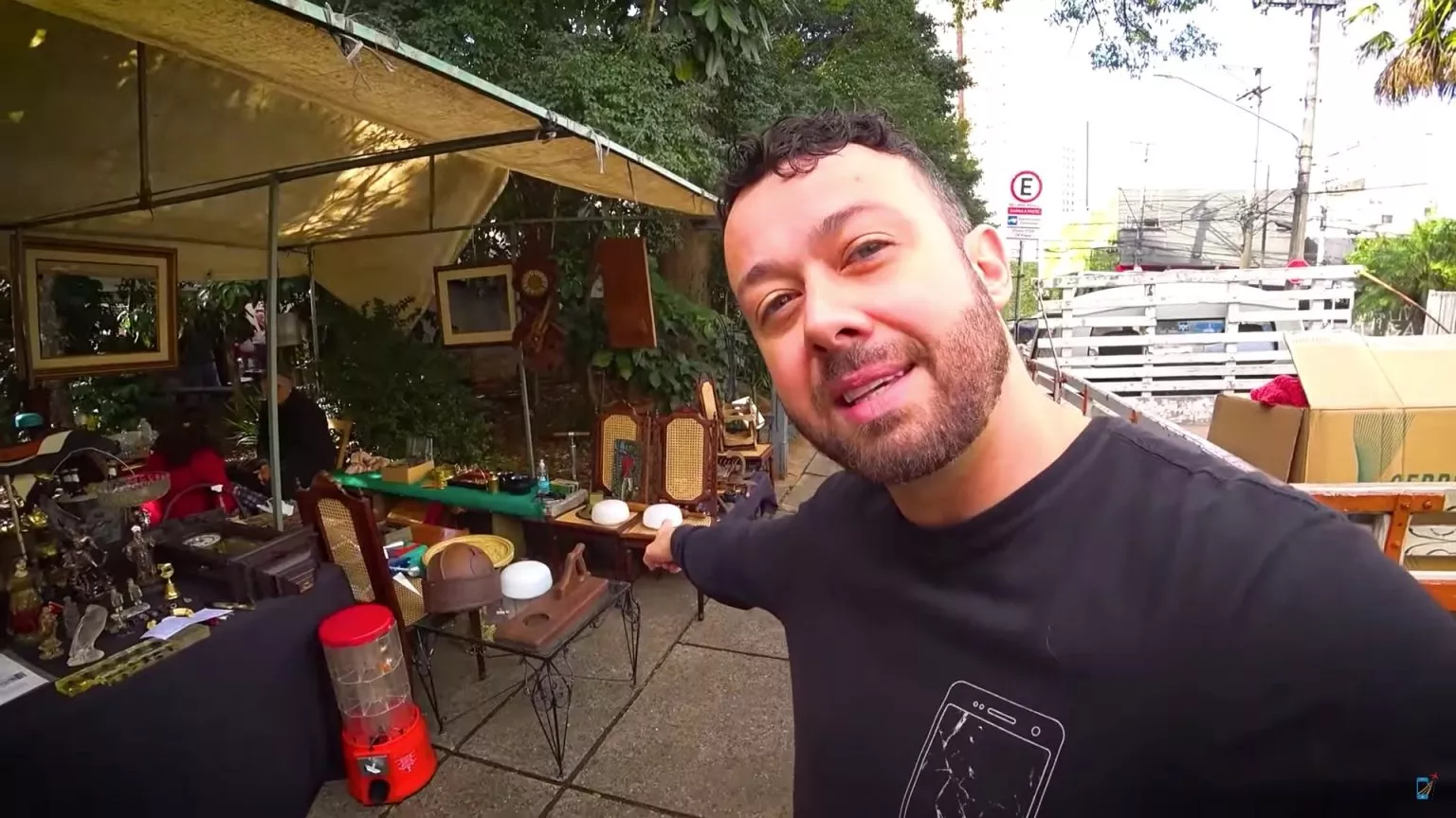 Tiago Lopes - Rua das antiguidades