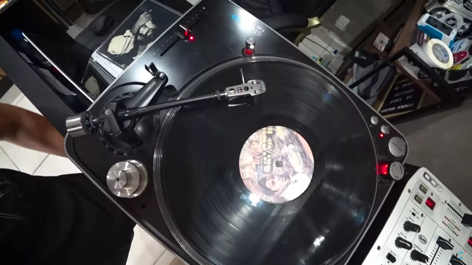 Tiago Lopes - rua dos discos de vinil