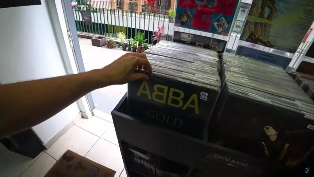 Tiago Lopes - rua dos discos de vinil