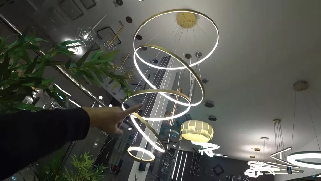 Tiago Lopes - rua dos lustres