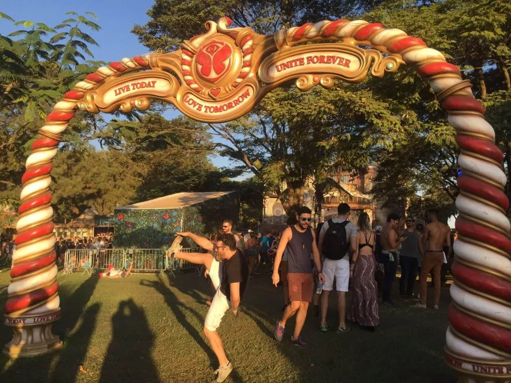 tiago lopes - tomorrowland brasil